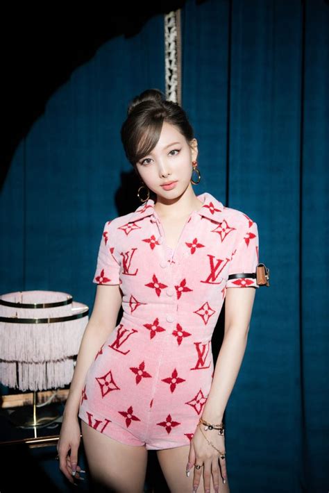 nayeon pink louis vuitton|Louis Vuitton vogue.